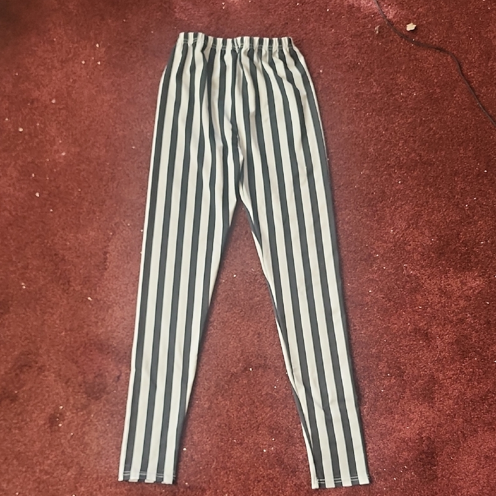 Amazon Black and White Striped Leggings